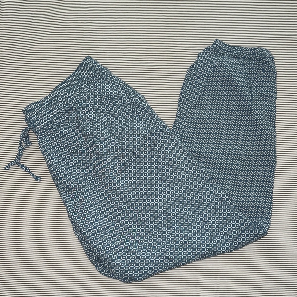 Uniqlo Lightweight Joggers